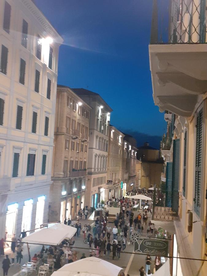 Il Balcone Sul Corso Ancona Exterior foto